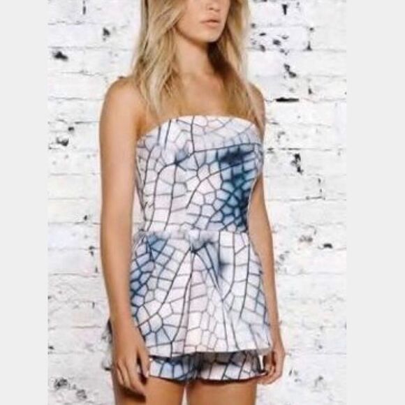 Ministry of Style Strapless Shorts Romper nwot - Picture 1 of 8